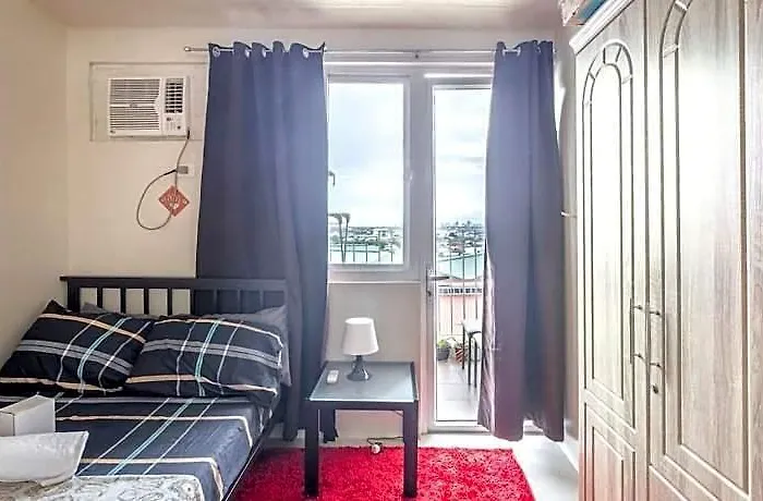 Field Residences Near Airport 5* Manila