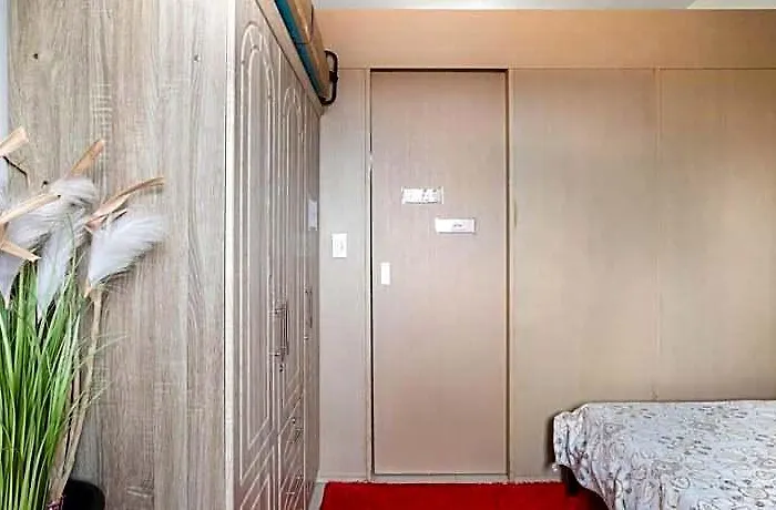 Hotel Field Residences Near Airport